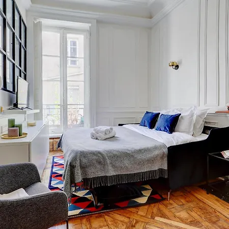 Apartment Eiffel Tower & Invalides - 1br - Cityapartmentstay