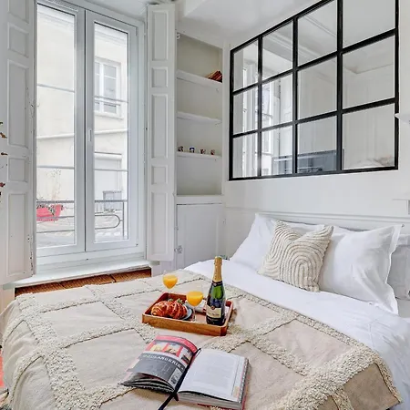 Eiffel Tower & Invalides - 1br - Cityapartmentstay Apartment